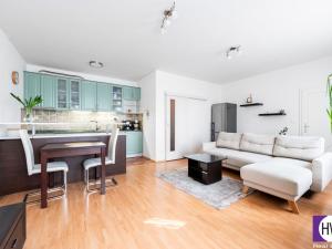 Prodej bytu 2+kk, Praha, Pasteurova, 54 m2