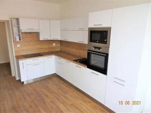 Pronájem bytu 1+1, Byšice, Mělnická, 42 m2