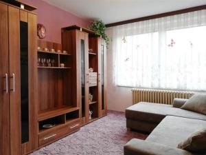 Pronájem bytu 2+1, Prace, K rybníku, 50 m2