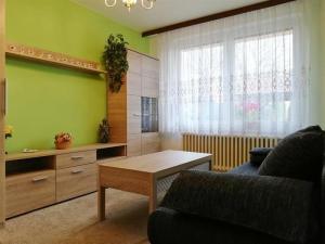 Pronájem bytu 2+1, Prace, K rybníku, 50 m2