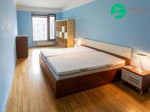 Pronájem bytu 2+kk, Praha - Karlín, Rohanské nábř., 80 m2