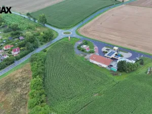 Prodej komerčního pozemku, Kuchařovice, 9212 m2