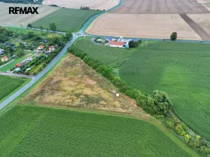Prodej komerčního pozemku, Kuchařovice, 9212 m2