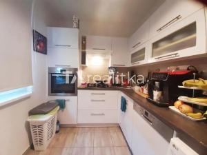 Prodej bytu 3+1, Karviná, Na Kopci, 74 m2