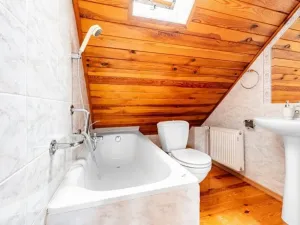 Prodej rodinného domu, Jevany, U Rybníka, 205 m2