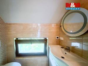 Pronájem rodinného domu, Praha - Kobylisy, Na Kopytářce, 168 m2