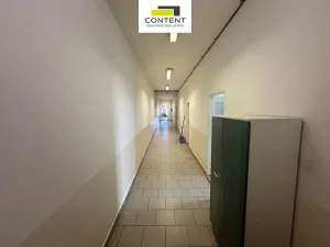 Pronájem skladu, Praha - Uhříněves, Bečovská, 4712 m2