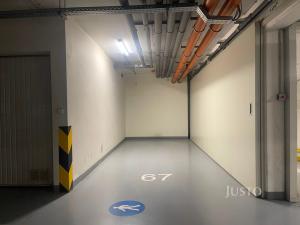 Pronájem garážového stání, Praha, Tlumačovská, 13 m2