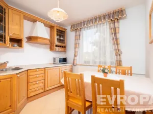 Prodej rodinného domu, Horní Branná, 300 m2