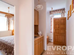 Prodej rodinného domu, Horní Branná, 300 m2