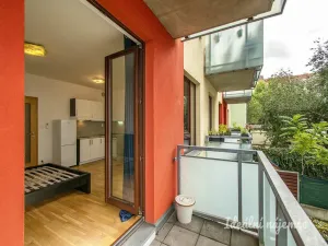 Pronájem bytu 1+kk, Praha - Žižkov, Baranova, 32 m2