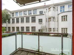 Pronájem bytu 1+kk, Praha - Žižkov, Baranova, 32 m2