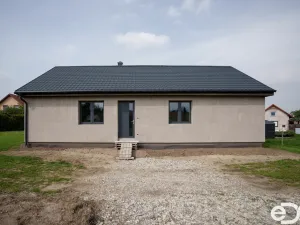 Prodej rodinného domu, Luštěnice, 97 m2