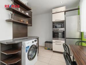 Prodej bytu 3+1, Mariánské Lázně, Hroznatova, 59 m2