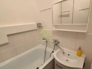 Pronájem bytu 2+1, Hrádek, 58 m2
