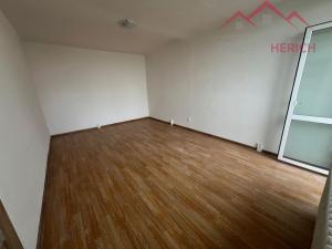 Pronájem bytu 2+1, Chomutov, Březenecká, 62 m2