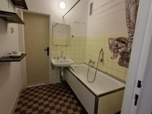 Pronájem bytu 1+1, Kopřivnice, Kpt. Nálepky, 37 m2