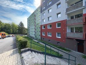 Pronájem bytu 2+1, Chomutov, Kamenný vrch, 60 m2
