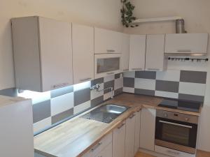 Pronájem bytu 1+kk, Aš, Hlavní, 44 m2