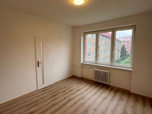 Pronájem bytu 2+1, Jirkov, J. K. Tyla, 51 m2