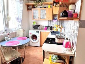 Prodej bytu 3+1, Chodov, Budovatelů, 69 m2