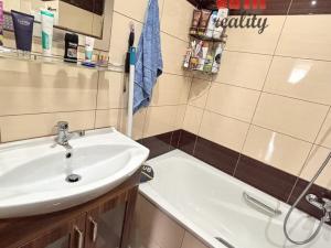Prodej bytu 3+1, Chodov, Budovatelů, 69 m2