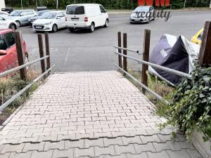 Prodej bytu 1+1, Karlovy Vary - Bohatice, Dubová, 30 m2