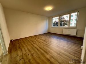 Prodej bytu 3+1, Břeclav, Na Valtické, 68 m2