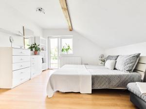 Prodej rodinného domu, Valašská Polanka, 210 m2