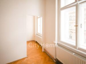 Prodej bytu 3+1, Praha - Malá Strana, Mělnická, 91 m2