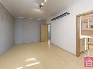 Prodej bytu 3+1, Břeclav, U Jánského dvora, 75 m2