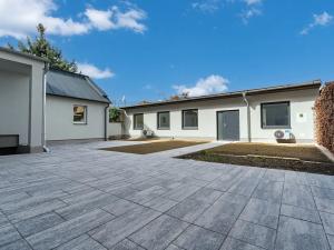 Pronájem bytu 1+1, Zlín, Kvítková, 55 m2
