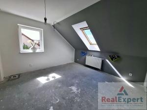 Prodej rodinného domu, Postřižín, Duhová, 149 m2