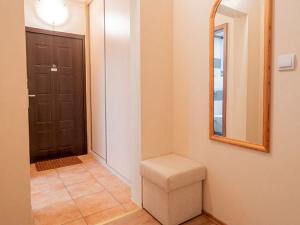 Pronájem bytu 2+kk, Karlovy Vary, Kolmá, 62 m2