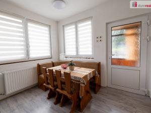 Prodej rodinného domu, Měšice, Na Křížku, 316 m2