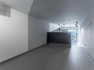 Pronájem kanceláře, Praha - Karlín, 54 m2