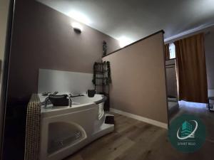 Pronájem obchodního prostoru, Praha - Libeň, Na žertvách, 55 m2