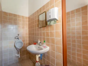 Pronájem výrobních prostor, Libouchec, 261 m2