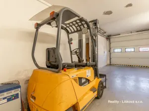 Pronájem výrobních prostor, Libouchec, 261 m2