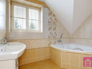 Prodej rodinného domu, Valtice, 21. dubna, 222 m2