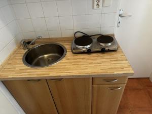 Pronájem bytu 1+kk, Praha - Strašnice, V předpolí, 30 m2