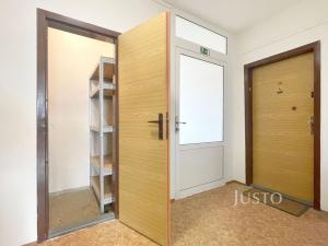 Prodej bytu 2+kk, Praha - Černý Most, Kpt. Stránského, 43 m2