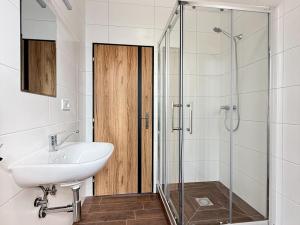 Pronájem bytu 3+kk, Osek, Tovární, 70 m2