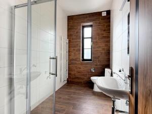 Pronájem bytu 3+kk, Osek, Tovární, 70 m2