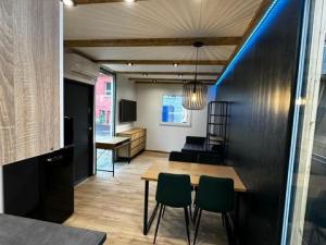 Prodej - jiné, Praha - Staré Město, Betlémské náměstí, 24 m2