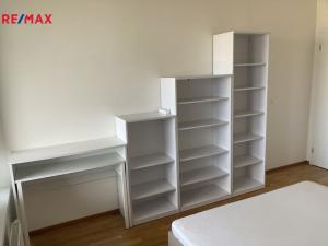 Pronájem bytu 2+kk, Praha - Vysočany, Pechmanových, 54 m2