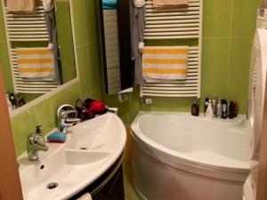 Prodej bytu 3+1, Praha, Zdiměřická, 76 m2