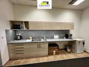 Pronájem obchodního prostoru, Brno - Slatina, Řípská, 800 m2
