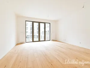 Pronájem bytu 1+kk, Brno, Bratislavská, 37 m2