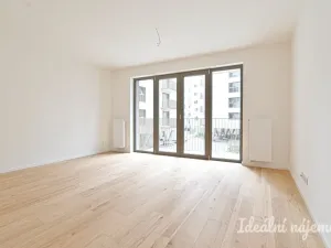 Pronájem bytu 1+kk, Brno, Bratislavská, 37 m2